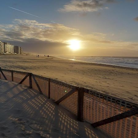 Appartement Met Zeezicht En Verwarmd Zwembad Ostende Extérieur photo