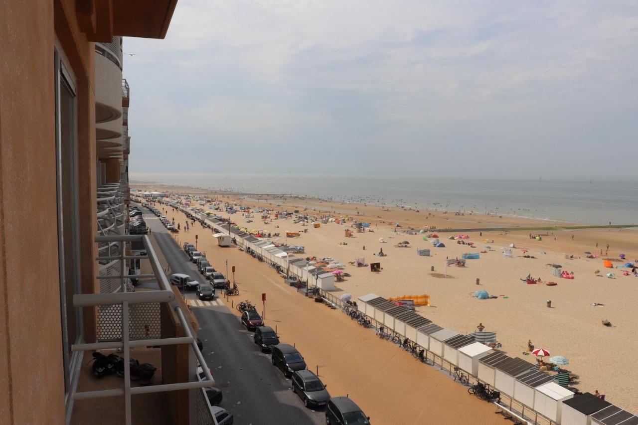 Appartement Met Zeezicht En Verwarmd Zwembad Ostende Extérieur photo
