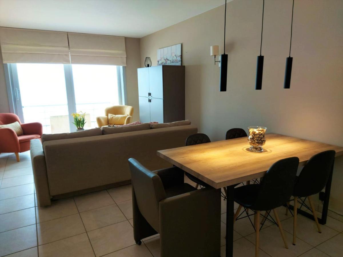 Appartement Met Zeezicht En Verwarmd Zwembad Ostende Extérieur photo