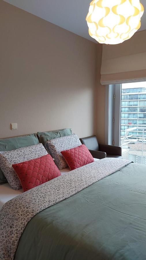 Appartement Met Zeezicht En Verwarmd Zwembad Ostende Extérieur photo